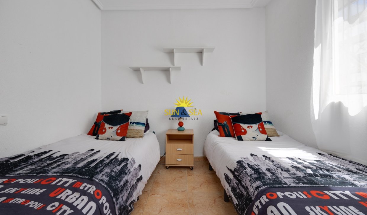 Alquiler a largo plazo - Bungalow - Torrevieja - torrevieja