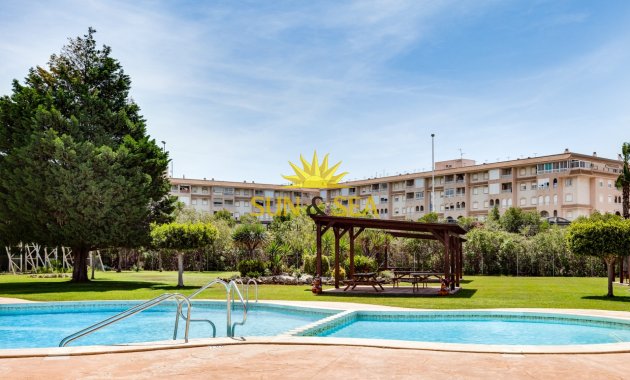 Alquiler a largo plazo - Bungalow - Torrevieja - torrevieja