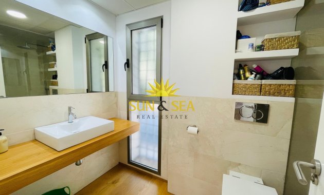 Alquiler a largo plazo - Chalet - Alicante - Playa San Juan