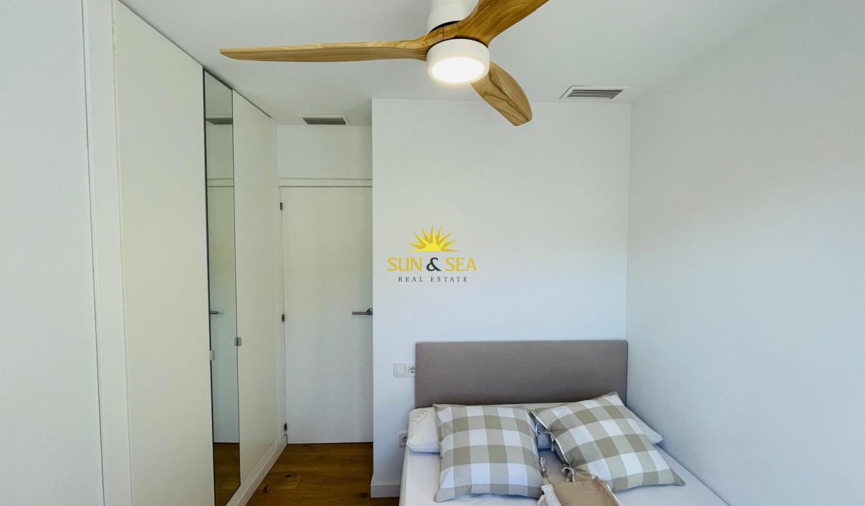 Alquiler a largo plazo - Chalet - Alicante - Playa San Juan