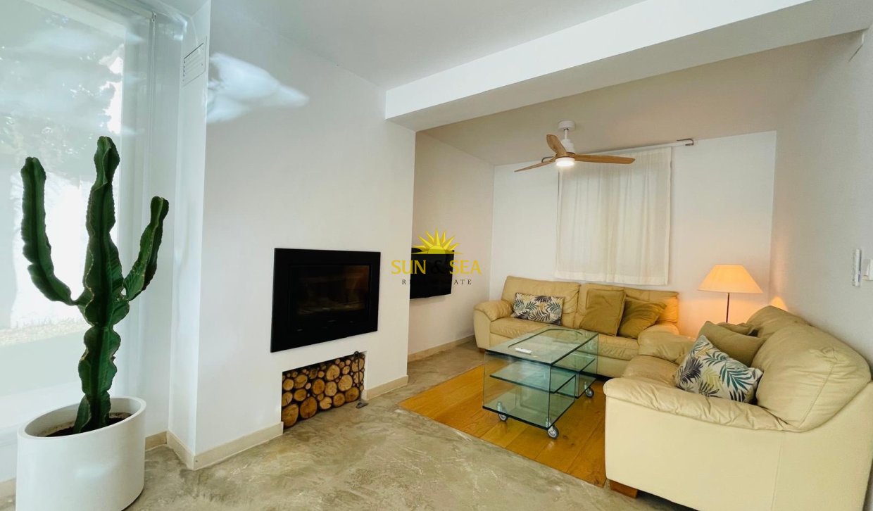 Alquiler a largo plazo - Chalet - Alicante - Playa San Juan