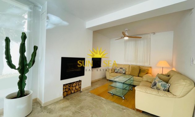 Alquiler a largo plazo - Chalet - Alicante - Playa San Juan