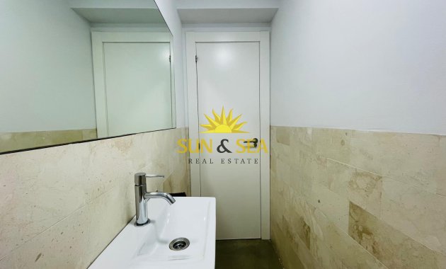 Alquiler a largo plazo - Chalet - Alicante - Playa San Juan