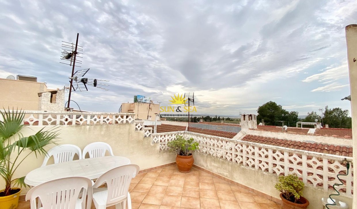 Location à long terme - Villa - Guardamar del Segura - Pinomar