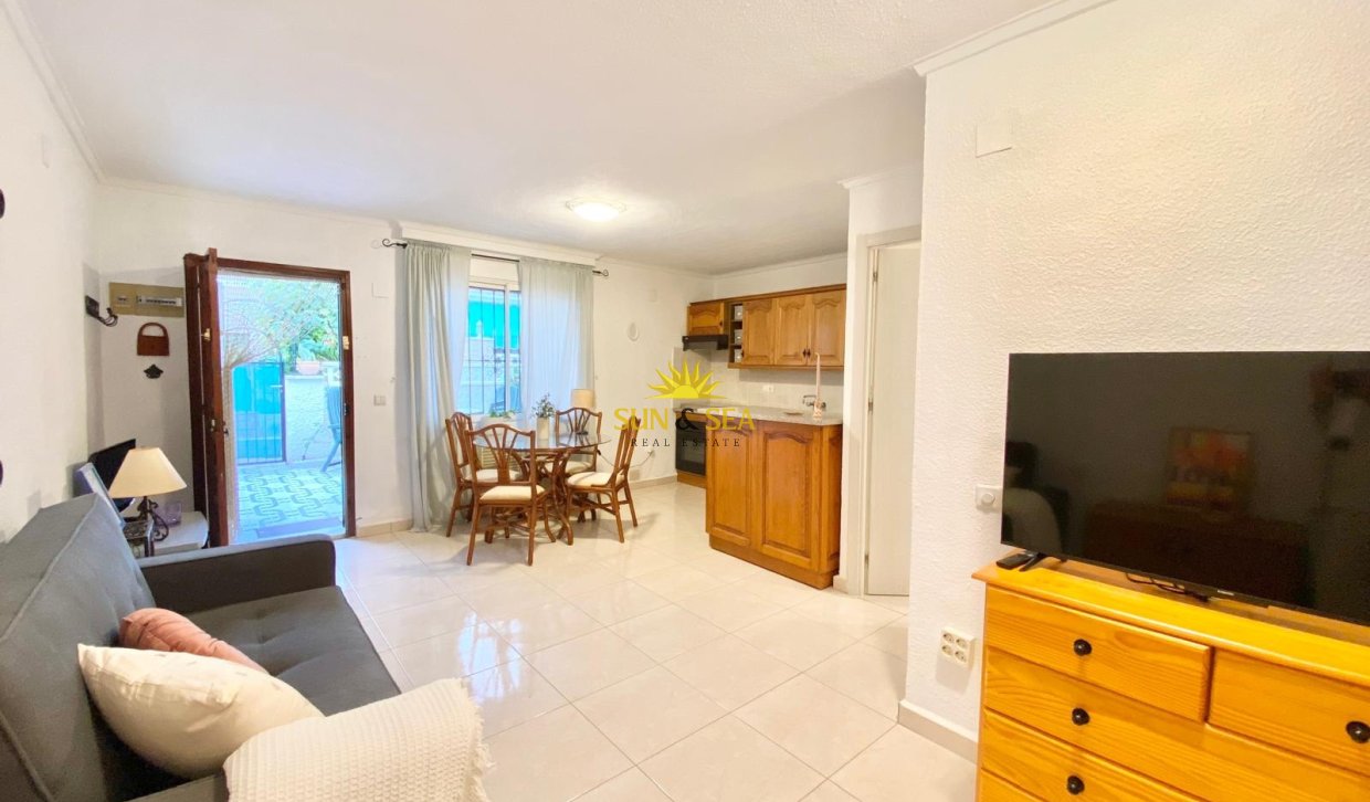 Location à long terme - Villa - Guardamar del Segura - Pinomar