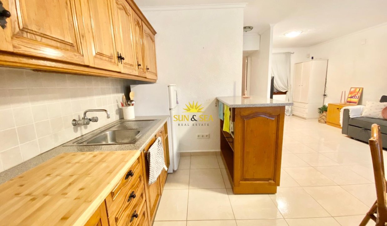 Location à long terme - Villa - Guardamar del Segura - Pinomar