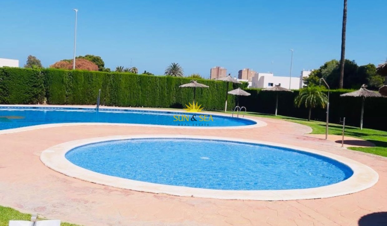 Long Term Rental - Villa - Orihuela Costa - La Zenia