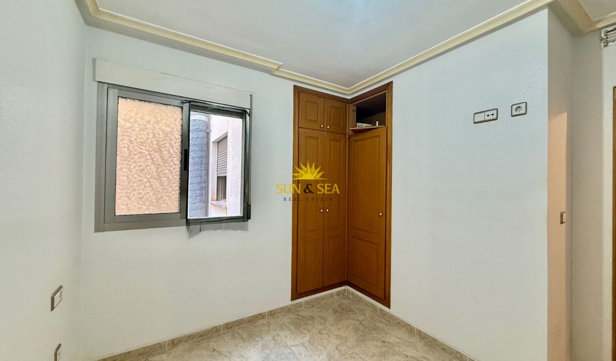 Reventa - Apartamento - Torrevieja - Centro