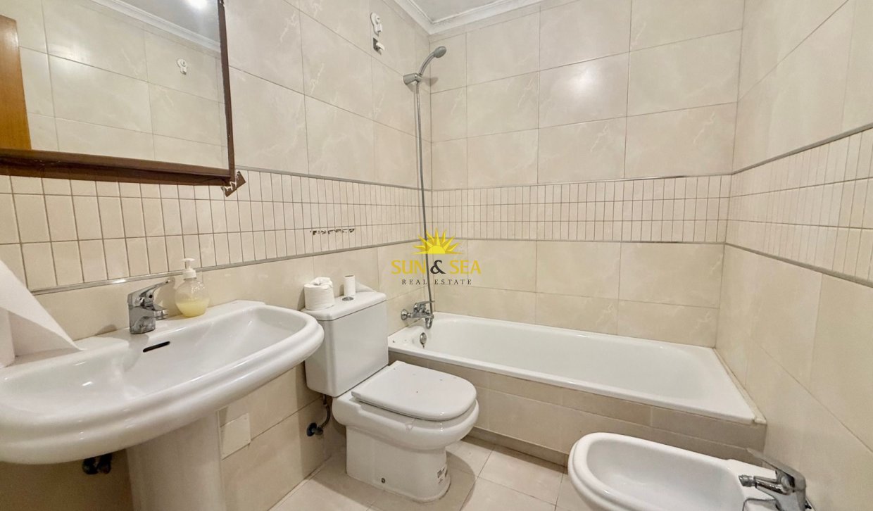 Reventa - Apartamento - Torrevieja - Centro