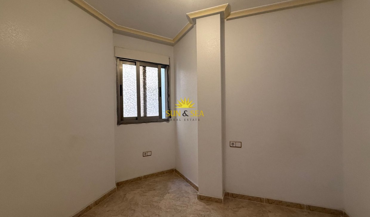 Reventa - Apartamento - Torrevieja - Centro