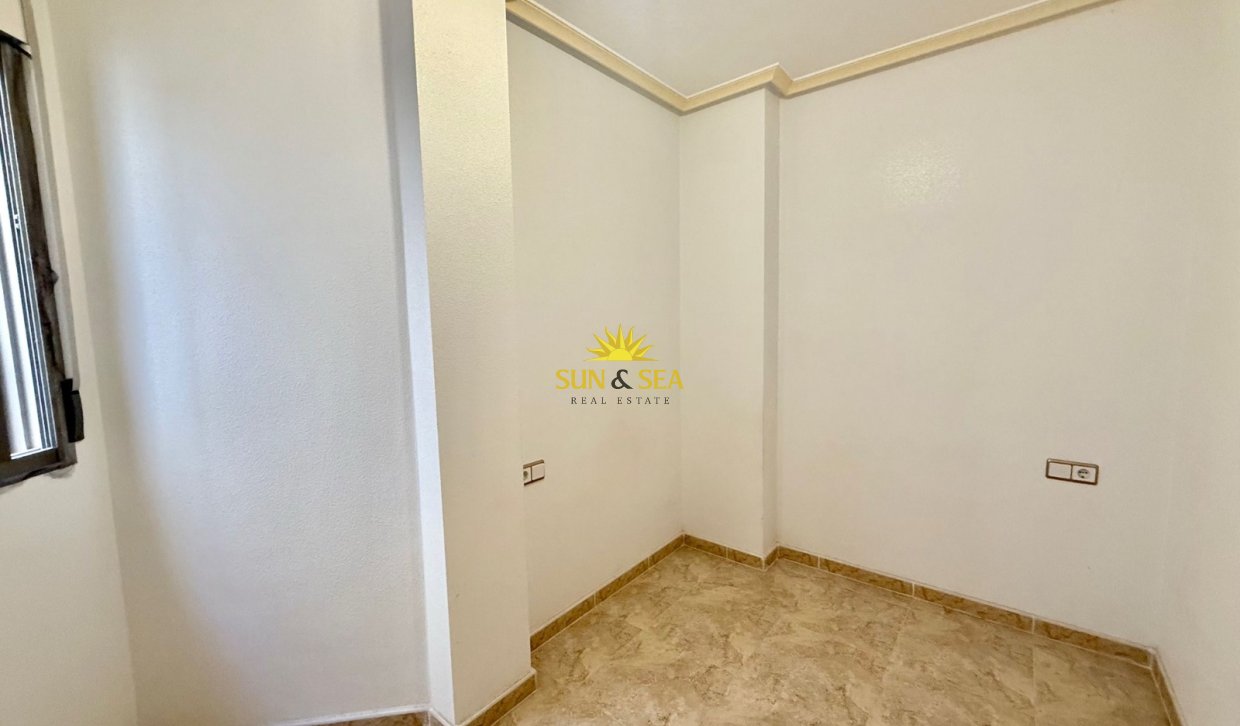 Reventa - Apartamento - Torrevieja - Centro