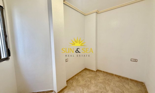 Reventa - Apartamento - Torrevieja - Centro