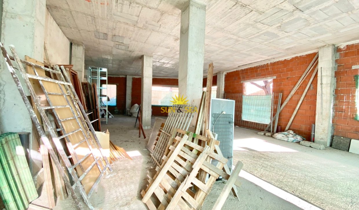 Long Term Rental - Commercial - Albatera