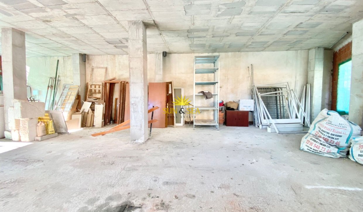 Long Term Rental - Commercial - Albatera