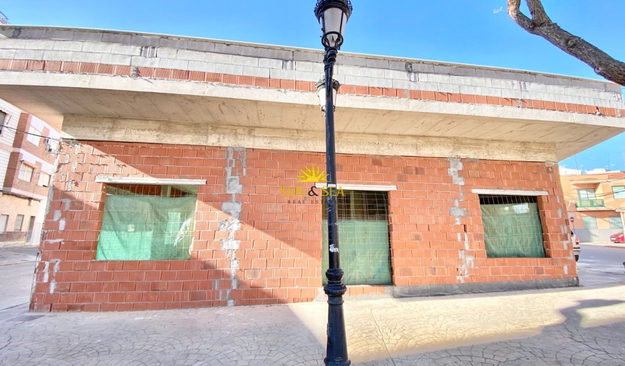 Long Term Rental - Commercial - Albatera