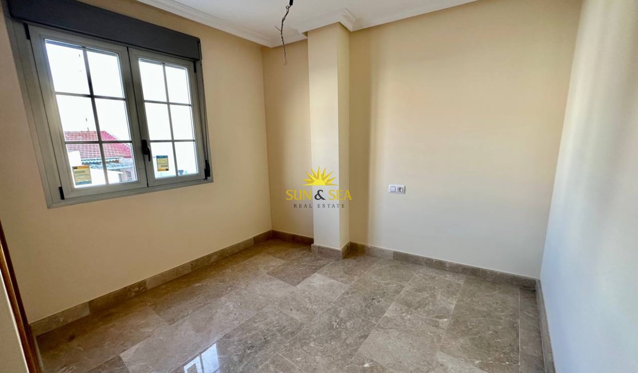 Reventa - Apartamento - Torrevieja - Centro