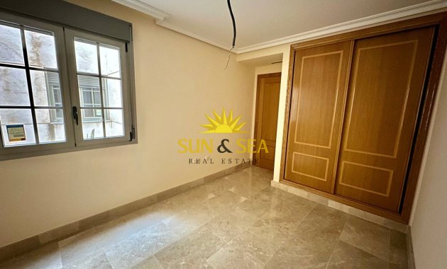 Reventa - Apartamento - Torrevieja - Centro