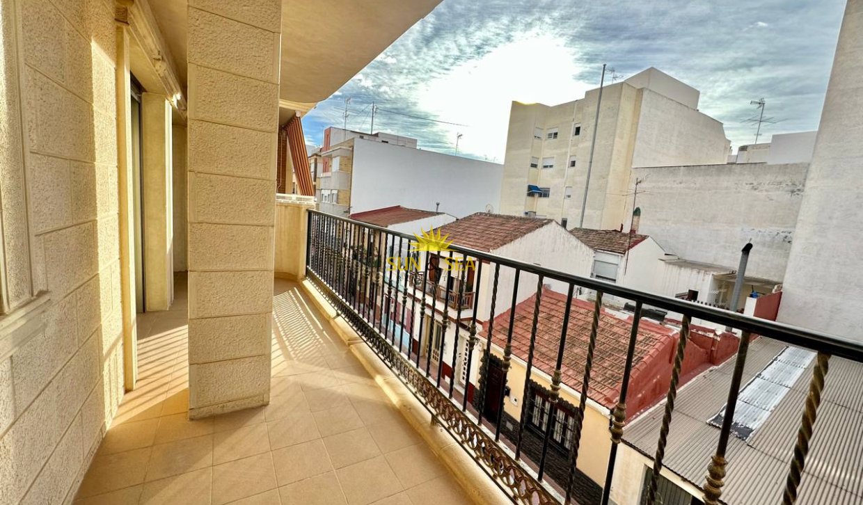 Reventa - Apartamento - Torrevieja - Centro