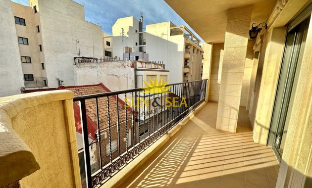 Reventa - Apartamento - Torrevieja - Centro