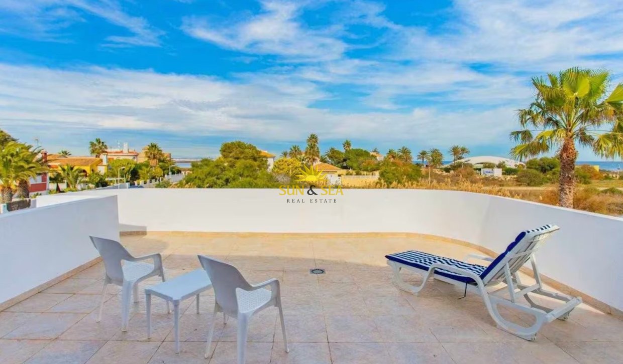 Long Term Rental - Villa - La Manga del Mar Menor - Zona Urbanización Veneziola Golf