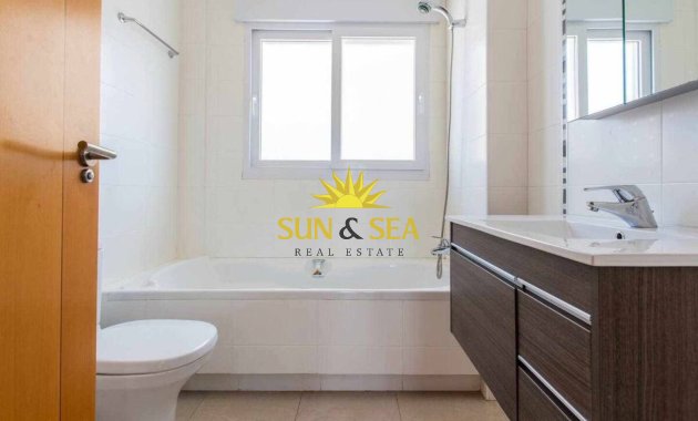 Long Term Rental - Villa - La Manga del Mar Menor - Zona Urbanización Veneziola Golf