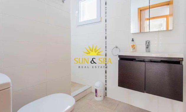 Long Term Rental - Villa - La Manga del Mar Menor - Zona Urbanización Veneziola Golf