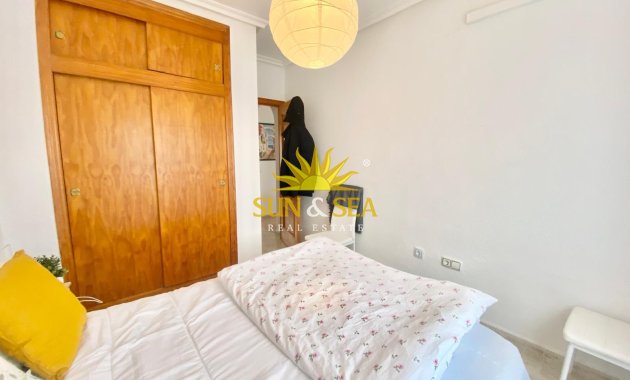 Alquiler a largo plazo - Bungalow - Torrevieja - Aguas Nuevas