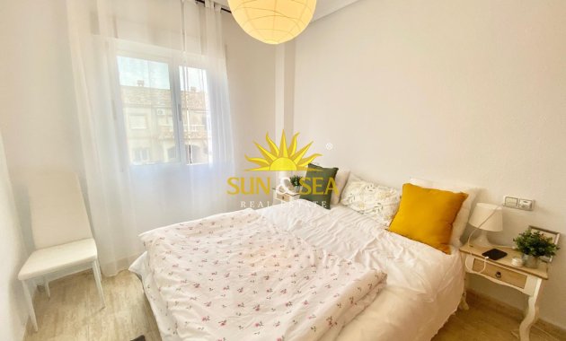 Alquiler a largo plazo - Bungalow - Torrevieja - Aguas Nuevas