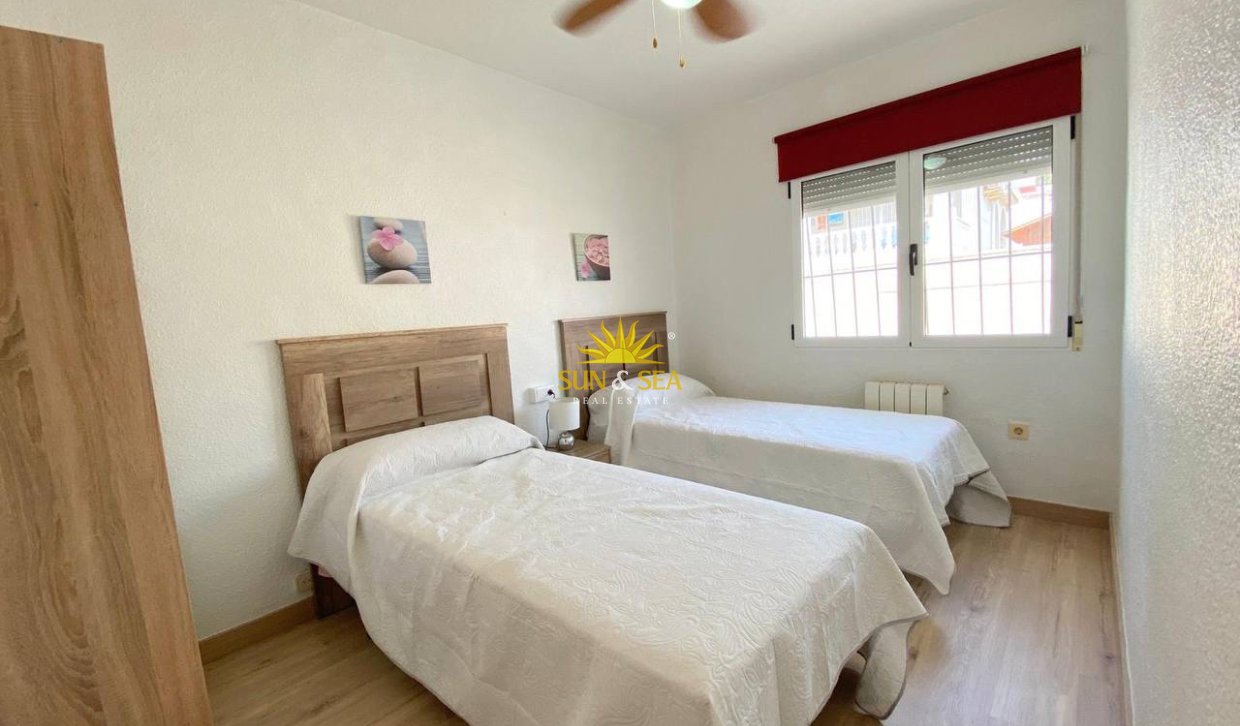 Location à long terme - Villa - Torrevieja - Los Balcones - Los Altos del Edén