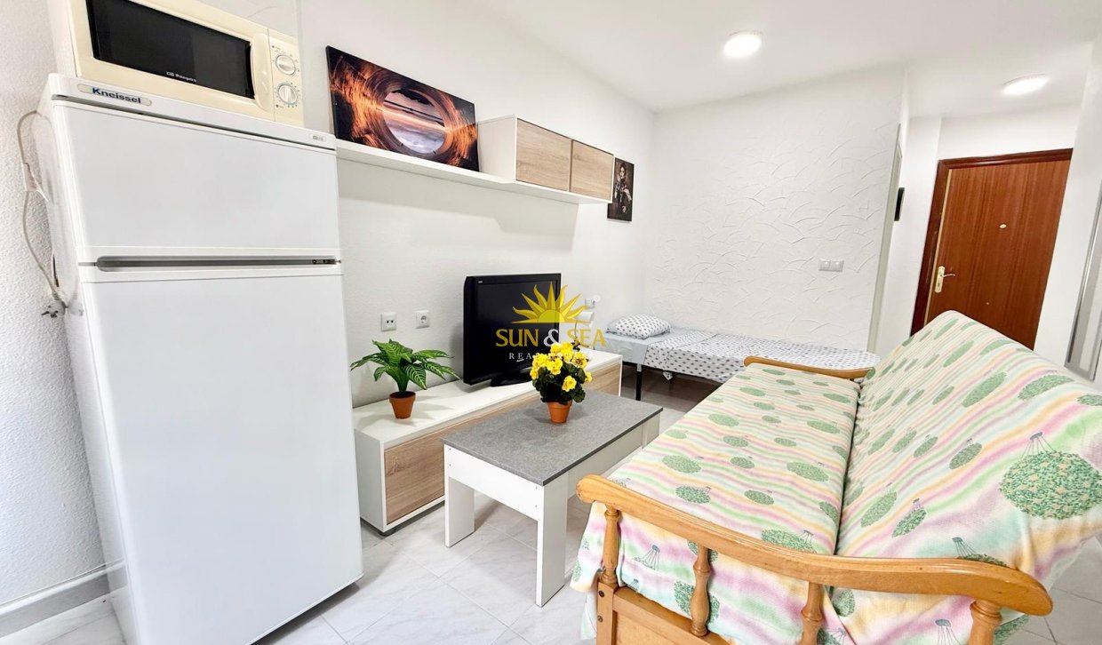 Долгосрочная аренда - Studio apartment - Torrevieja - Centro