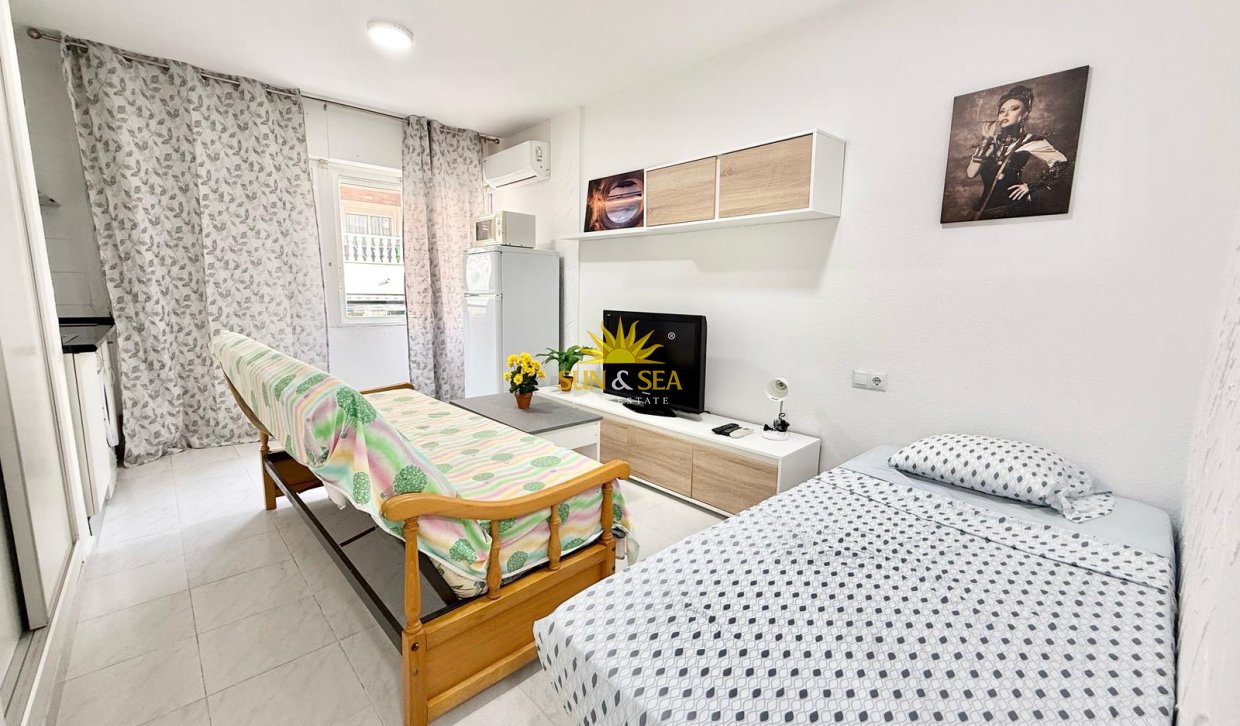 Долгосрочная аренда - Studio apartment - Torrevieja - Centro