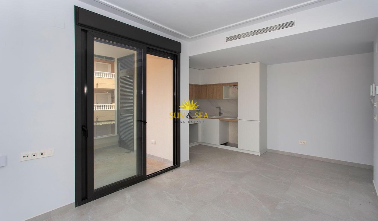 Reventa - Apartamento - Torrevieja - Paseo maritimo
