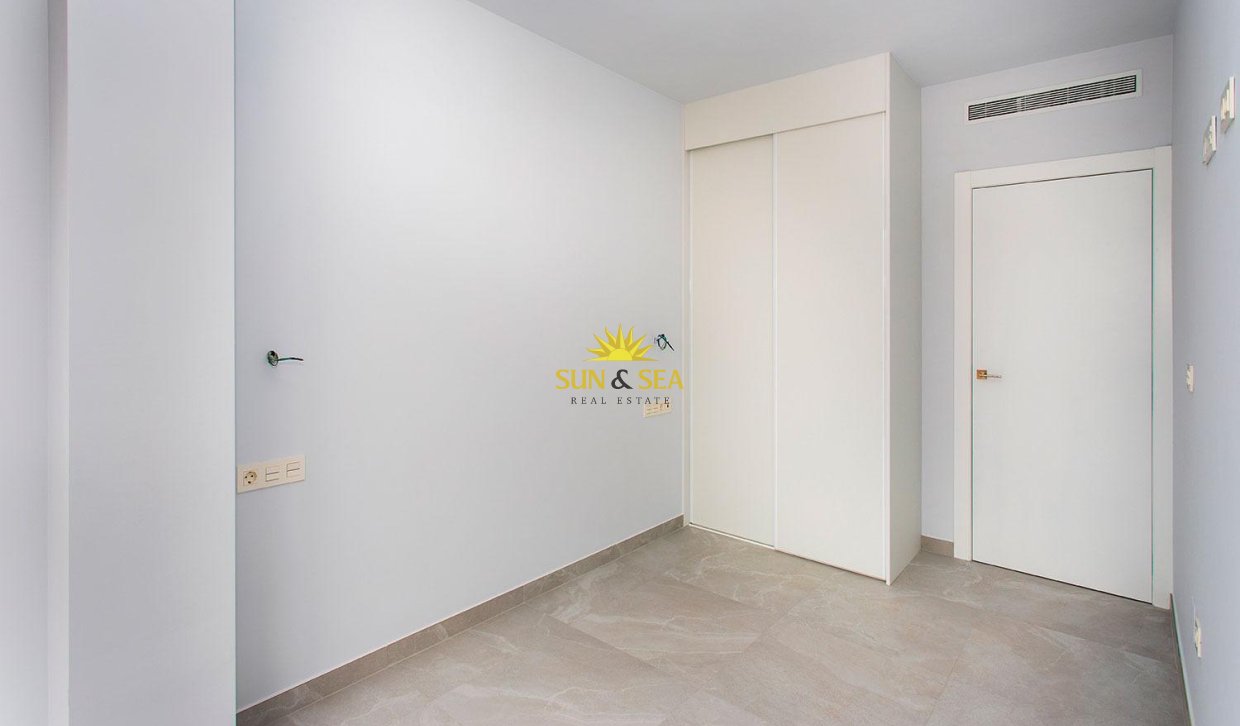 Reventa - Apartamento - Torrevieja - Paseo maritimo
