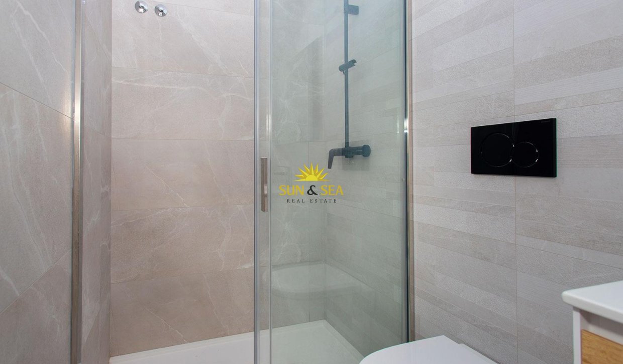 Reventa - Apartamento - Torrevieja - Paseo maritimo