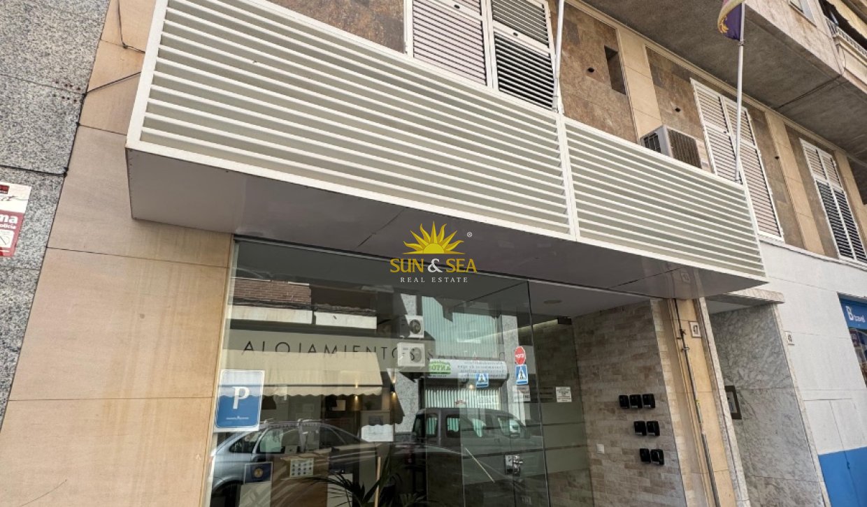 Resale - Apartment - Santa Pola