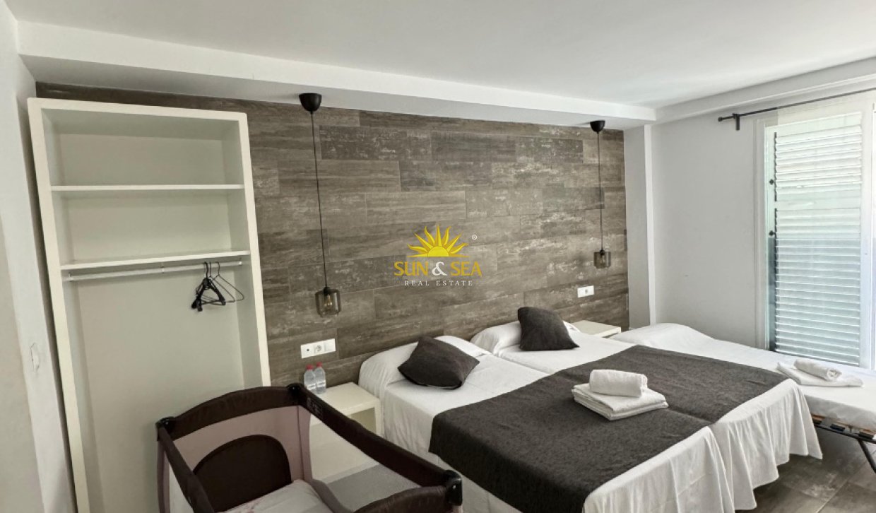 Resale - Apartment - Santa Pola