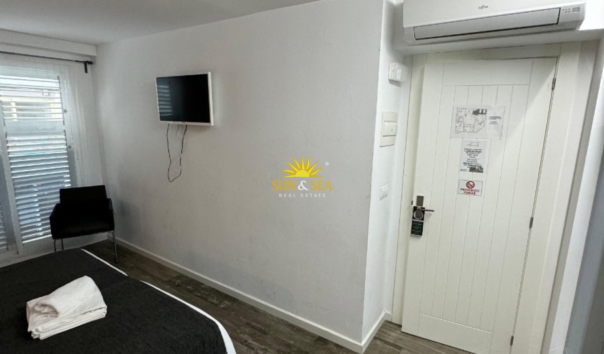Resale - Apartment - Santa Pola