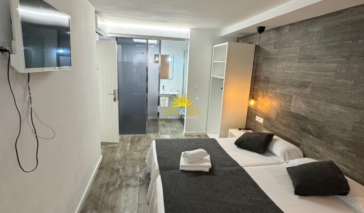 Resale - Apartment - Santa Pola