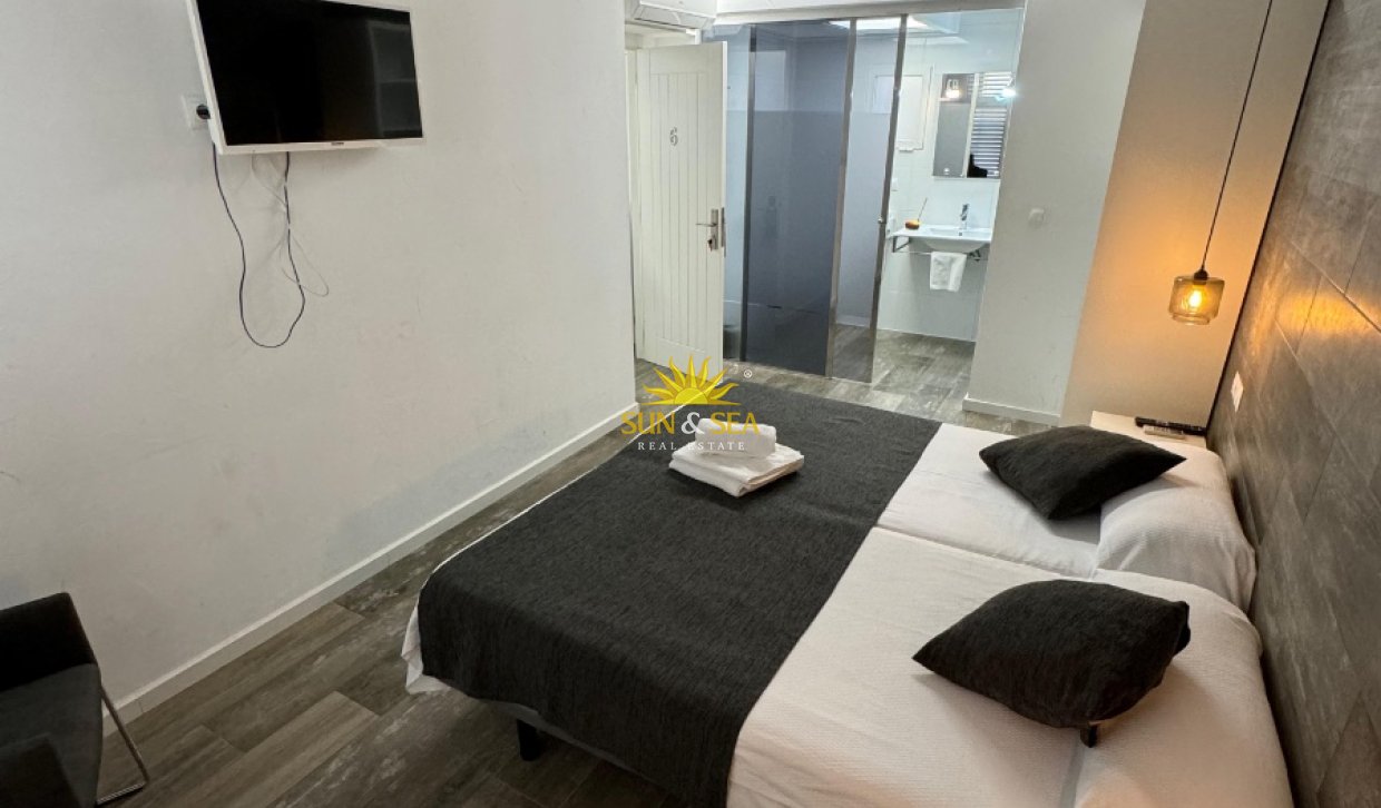 Resale - Apartment - Santa Pola