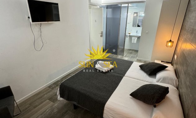 Resale - Apartment - Santa Pola