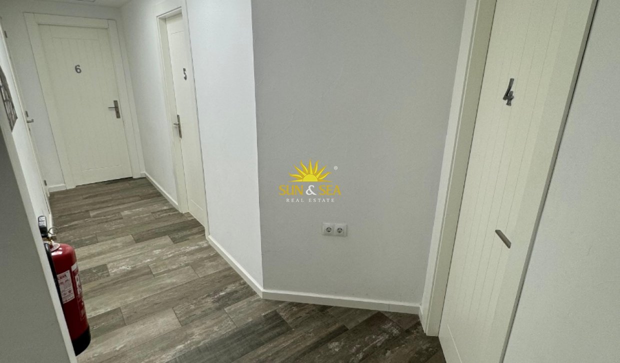 Resale - Apartment - Santa Pola