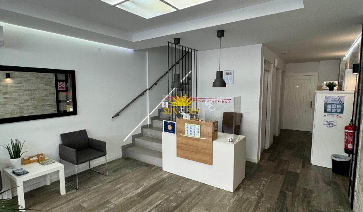 Resale - Apartment - Santa Pola