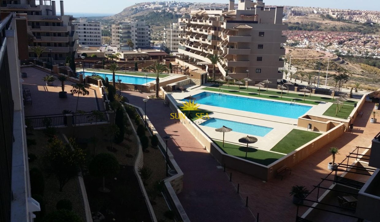 Location à long terme - Appartement - Arenales del Sol