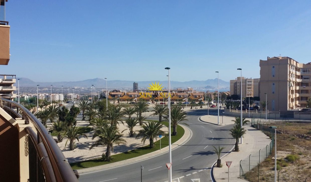 Location à long terme - Appartement - Arenales del Sol