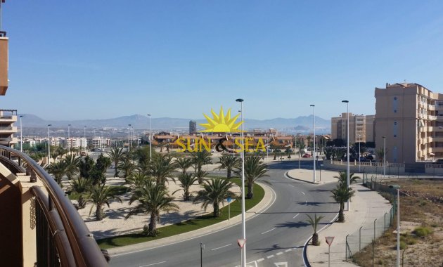 Location à long terme - Appartement - Arenales del Sol
