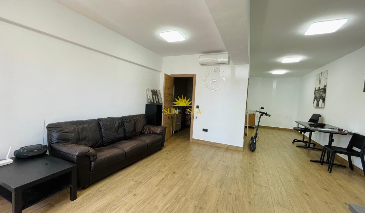 Resale - Commercial - Guardamar del Segura - Guardamar