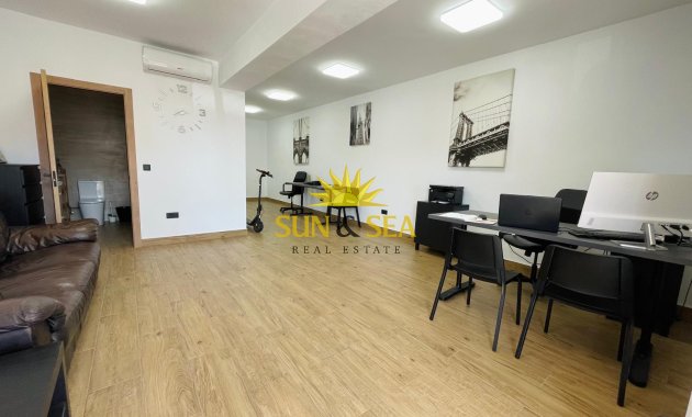 Resale - Commercial - Guardamar del Segura - Guardamar