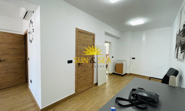 Resale - Commercial - Guardamar del Segura - Guardamar