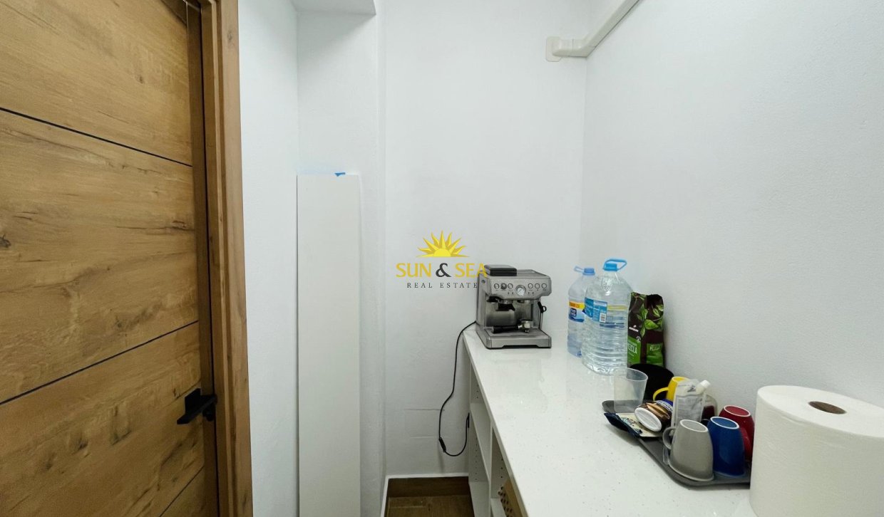 Resale - Commercial - Guardamar del Segura - Guardamar