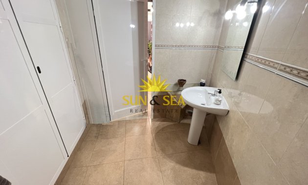 Resale - Commercial - Guardamar del Segura - Guardamar